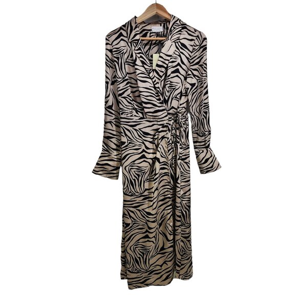 New Dress Forum Zebra Print Wrap Dress Long Sleeve Womens Size M Tan‎ Black NWT - Picture 1 of 12